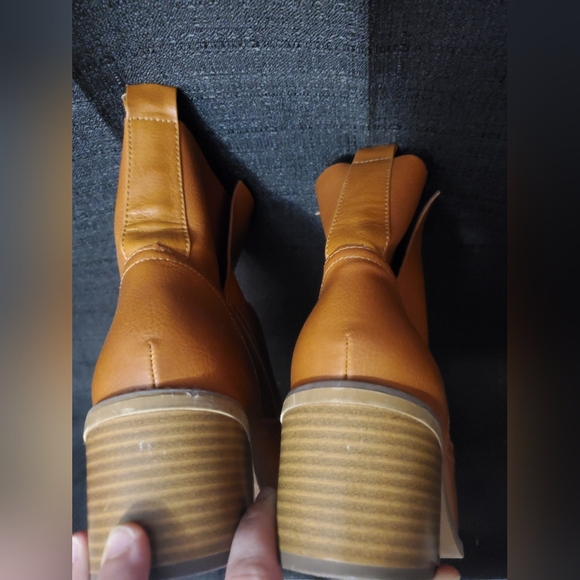 Mossimo Supply Co. Pull On Block Heeled Boots Slip On Booties SZ 8.5 - Picture 7 of 7